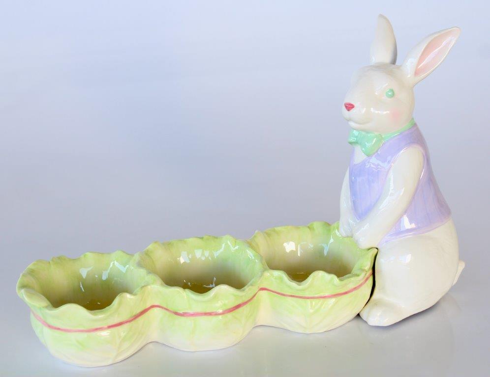 3 GREEN & WHITE CABBAGE BOWLS WITH RABBIT  26X40CM